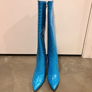 Brand New - London Rebel Pointed Stiletto knee boots in blue crocodile